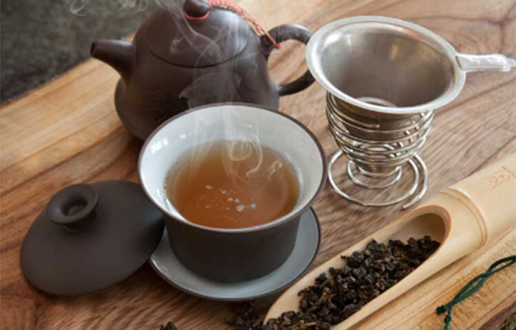 ওলং টি: এর উচ্চারণটা আসলে উ লং টি। চীনের রেস্টুরেন্টগুলোতে সবচেয়ে বেশি চলে এই চা। গোটা চীনে দারুণ জনপ্রিয়। ছবি: সংগৃহীত