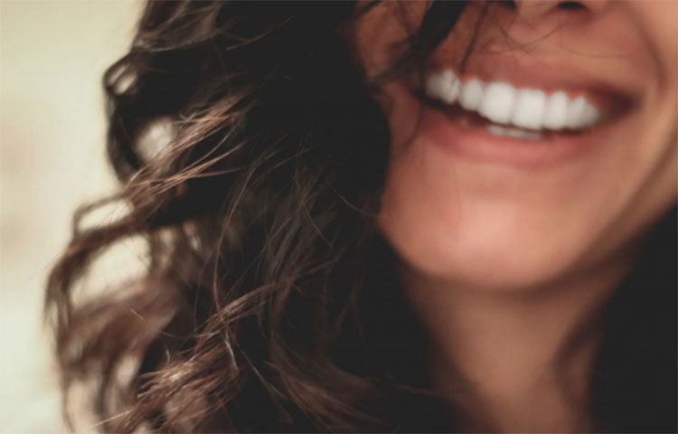 ব্রাশ করা হয়ে গেলে ভালো করে মুখ ধুয়ে ফেলুন। চা, কফি ক্যাফিনযুক্ত পানীয় খাওয়ার পর মুখ ঢুয়ে নিন। ব্রাশ করা হয়ে গেলে ভালো করে মুখ ধুয়ে ফেলুন। চা, কফি ক্যাফিনযুক্ত পানীয় খাওয়ার পর মুখ ঢুয়ে নিন।