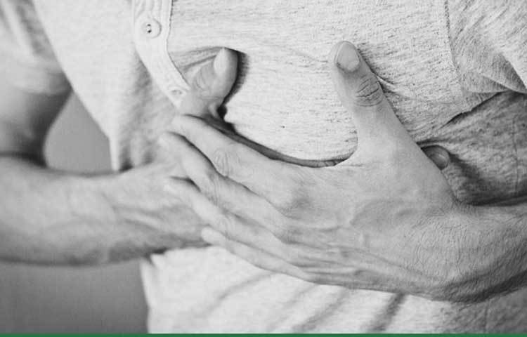 টমেটোতে থাকে অ্যান্টি অক্সিডেন্ট লাইকোপিন যা কমিয়ে দেয় ক্যান্সার ও হার্টের অসুখসহ নানা রোগবিসুখের ঝুঁকি। টমেটোর থাকে পটাশিয়াম, যা আমাদের ব্লাড প্রেসার নিয়ন্ত্রণে রাখে আর হার্টের রোগবিসুখ দূরে রাখতে সাহায্য করে।