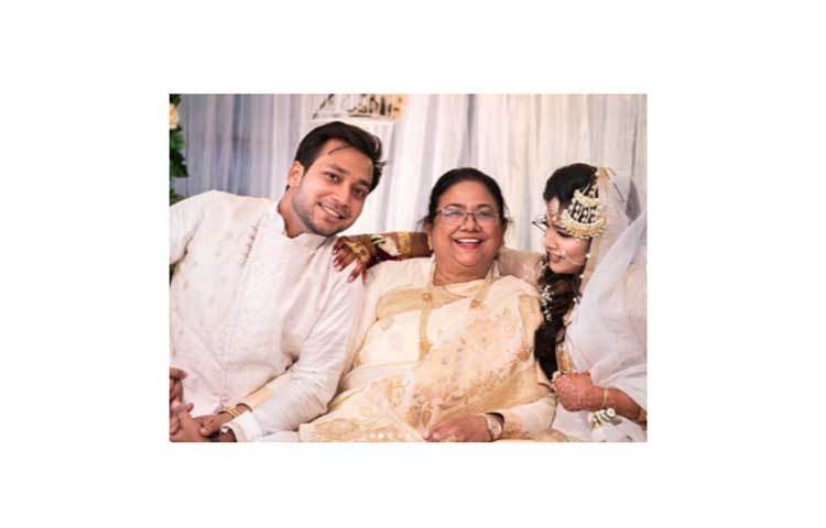 আনন্দঘন পরিবেশে টয়া শাওন।