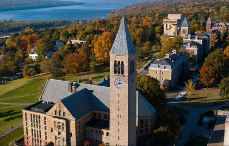 কর্নেল বিশ্ববিদ্যালয়: ধনকুবের ছাত্র ১৮ জন। এই বিশ্ববিদ্যালয়ের ধনী ছাত্রদের মোট সম্পদের মূল্য ছয় হাজার ৫১০ কোটি ডলার। কয়েক জন ধনী ছাত্রের মধ্যে অন্যতম স্যান্ডি উইল, রবার্ট এফ স্মিথ, ডেভিড ডাফিল্ড এবং রবার্ট ল্যাঙ্গার। এর মধ্যে শেষ ব্যক্তি একজন বিজ্ঞানী। মডার্নায় অংশীদারিত্বই ধনকুবের করেছে তাকে। ছবি: সংগৃহীত