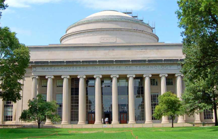 ম্যাসাচুসেটস ইনস্টিটিউট অফ টেকনোলজি: ধনকুবের ছাত্র ১৪ জন। এই বিশ্ববিদ্যালয়ের ধনকুবের ছাত্রদের অর্ধেকের বেশি ধনী হয়েছেন উত্তরাধিকার সূত্রে পাওয়া সম্পদে। আমেরিকার ধনী কোচ পরিবারের তিন সদস্য এমআইটির ছাত্র। ধনী ছাত্রদের সম্পদের মোট মূল্য ১০ হাজার ৪০০ কোটি ডলার। ছবি: সংগৃহীত