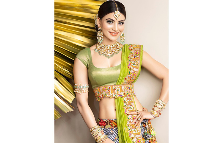 ‘হেট স্টোরি ৪’ (২০১৮) ছবিতে অভিনয় করে তিনি আলোচনায় আসেন। ছবি: ফেসবুক