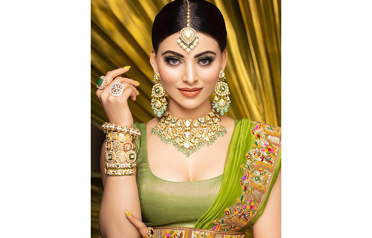 উবর্শী সফটওয়ার ইঞ্জিনিয়ার হতে চেয়েছিলেন। কিন্তু ১৭ বছর বয়েসে সুন্দরী প্রতিযোগিতায় অংশগ্রহণ করেন। এরপর থেকে তিনি শোবিজে ক্যারিয়ারের স্বপ্ন দেখেন। ছবি: ফেসবুক