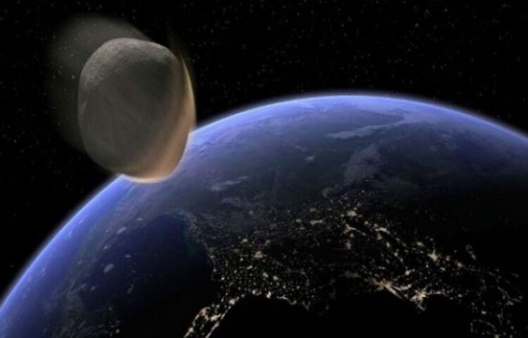 কোনো গ্রহাণু তার যাত্রা শুরু করার পর পৃথিবীতে আছড়ে পড়বে কি না, তা আগে থেকেই নির্ধারণ করে বলে দেওয়া যায় না। নাসার দাবি, সে কথা টের পাওয়া যায় গ্রহাণুটির পৃথিবীর কাছে আসার নিদেনপক্ষে ঘণ্টা ছয়েক আগে। দেখা যাক, এবার গ্রহাণু আছড়ে না পড়লেও নভেম্বরে পৃথিবীকে রেয়াত করে কি না!