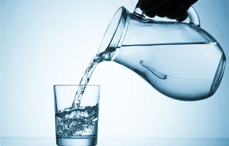 পানি ছাড়া জীবন কল্পনা করা যায় না। তাই বলা হয় ‘পানির অপর নাম জীবন’। এ কারণেই স্বাস্থ্য বিশেষজ্ঞরা প্রতিদিন ৫-৬ গ্লাস পানি পান করার পরামর্শ দেন। ছবি: সংগৃহীত