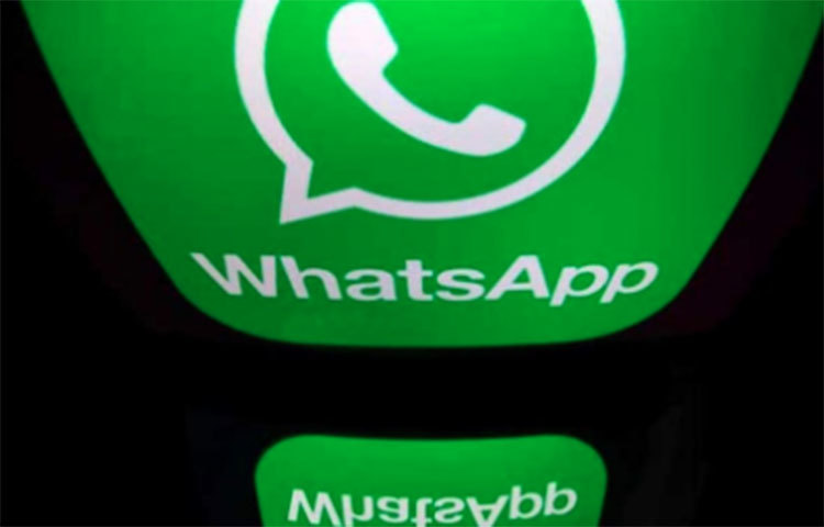 WABetaInfo-র রিপোর্ট অনুযায়ী, নতুন এই ফিচারটি চ্যাট ডিজাইনের সঙ্গে জড়িত, যা ডার্ক মোডের জন্য লঞ্চ করবে হোয়াটসঅ্যাপ। রিপোর্টে বলা হয়েছে যে, হোয়াটসঅ্যাপ ডার্ক মোডের জন্য নতুন বাবেল রঙ টেস্ট করছে, যা আগামী দিনে লঞ্চ হতে পারে।