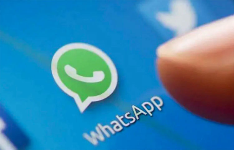 নতুন এই ফিচার কাজে লাগিয়ে একজন WhatsApp ব্যবহারকারী নিজের অ্যাকাউন্টটি চারটি আলাদা আলাদা ডিভাইসে চালাতে পারবেন। সম্প্রতি Facebook-এ একটি ছবি শেয়ার করে এ বিষয়টি প্রথম জানানো হয়।