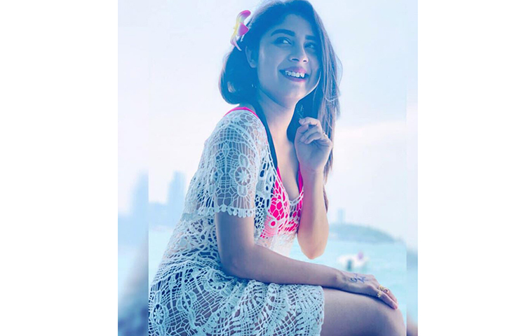 সম্প্রতি থাইল্যান্ড, পাতায়াতে বেড়াতে যান টেলিভিশন অভিনেত্রী অদ্রিজা রায়।