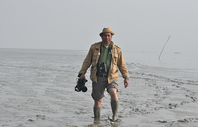 মুকিত মজুমদার বাবুর উল্লেখযোগ্য গ্রন্থের মধ্যে রয়েছে- ‘আমার অনেক ঋণ আছে’, ‘আমার দেশ আমার প্রকৃতি’, ‘আমার রূপসী বাংলা’, ‘সবুজ আমার ভালোবাসা’, ‘স্বপ্নের প্রকৃতি’ ইত্যাদি। তারই তত্ত্বাবধানে প্রকাশিত হচ্ছে ত্রৈমাসিক পত্রিকা ‘প্রকৃতিবার্তা’। সবুজের স্নিগ্ধতা নিয়ে আয়োজন করছেন ব্যতিক্রমী প্রকৃতিমেলা।