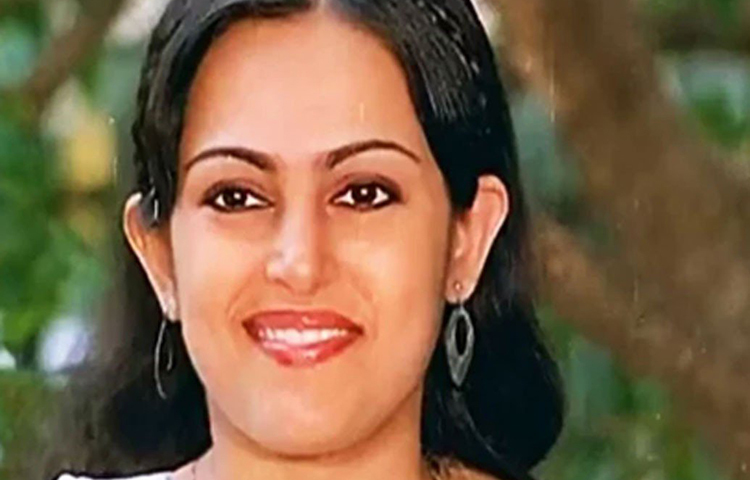 তাকে চিনতে পেরে একটি স্বেচ্ছাসেবী সংস্থা স্থানীয় হাসপাতালে ভর্তি করে দেয়। সেখানে চিকিৎসায় ধরা পড়ে তিনি এইচআইভি আক্রান্ত। ২০০৭ সালের ২৩ এপ্রিল মাত্র ৪৪ বছর বয়সে এইডসে তার মৃত্যু হয়।