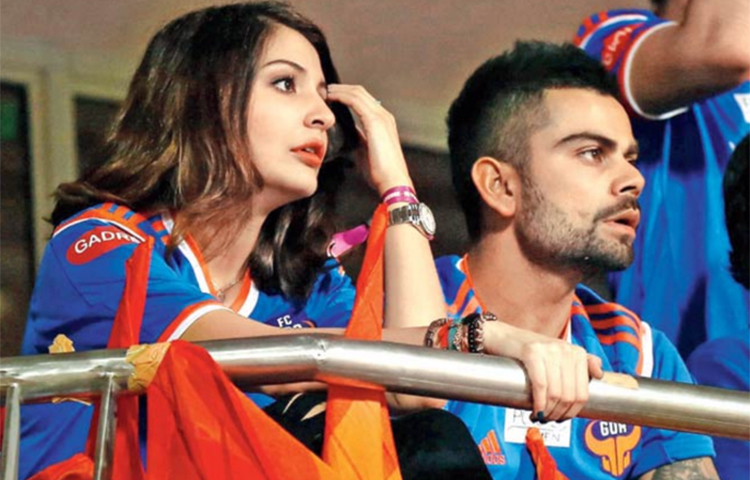 আনুশকা শর্মা : তিনি বিরাট কোহলির স্ত্রী হিসেবে নন,  সফল বলিউড তারকা হিসেবেই তিনি আগে পরিচিত।