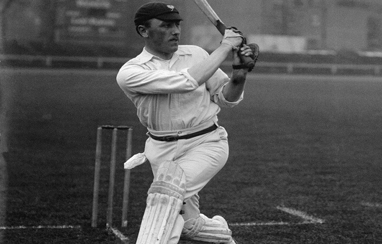 দীর্ঘ ৩০ বছরের ক্যারিয়ারে বার বার তার ব্যাটিং অর্ডার পরিবর্তন করা হয়েছিল। কিন্তু ওপেনার হিসেবেই সাফল্যে পেয়েছেন বেশি। ১৯০৪ সালে মেলবোর্নে অস্ট্রেলিয়ার বিরুদ্ধে ওপেনার হিসেবে খেলা শুরু করেন। ওপেনার হিসেবে ৯টি হাফসেঞ্চুরি এবং ২টি সেঞ্চুরি রয়েছে তার।