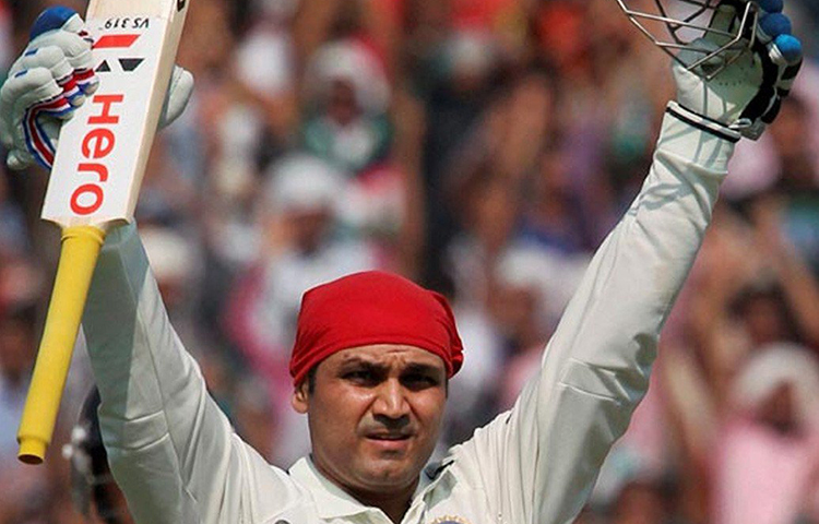 সৌরভ সেহবাগকে তুলে নিয়ে এলেন ওপেনার হিসেবে। তারপর একের পর এক রেকর্ড সৃষ্টি হয়েছে তার ব্যাটে। ওপেনার হিসেবে ১৭০টি ইনিংস খেলে ৮২০৭ রান করেছেন তিনি। ব্যাটিং গড় ৫০.০৪। ২০০৪ সালে মুলতানে পাকিস্তানের বিরুদ্ধে টেস্টে তার ট্রিপল সেঞ্চুরি আজও নজির হিসেবে রয়েছে।