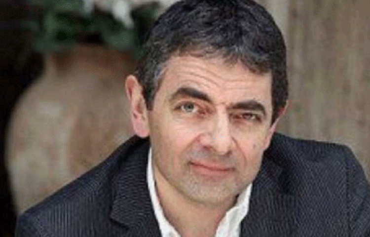 অ্যাটকিনসেনর ভারতীয় যোগও রয়েছে। তার প্রথম স্ত্রী সুনেত্রা শাস্ত্রীর বাবা ভারতীয়। মা ব্রিটিশ। সুনেত্রা ভীষণ সুন্দরী একজন মেকআপ আর্টিস্ট ছিলেন। ১৯৮৭ সালে বিবিসি-র একটি সেটে অ্যাটকিনসনের সঙ্গে তার পরিচয়।