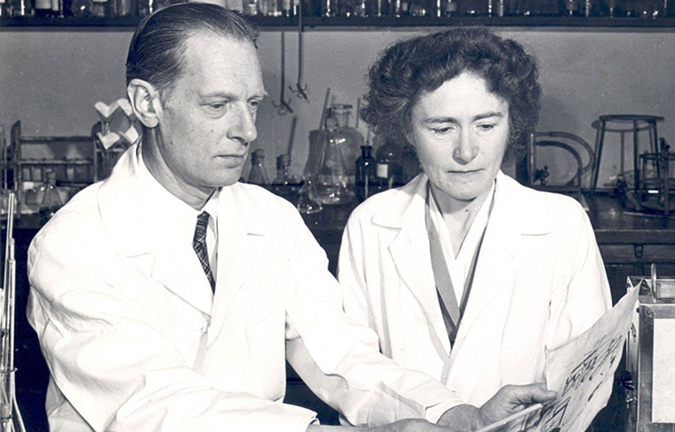 ১৯৪৭ সালে বার্নাদো আলবার্তো হোসের সঙ্গে মিলিতভাবে চিকিৎসাবিজ্ঞানে নোবেল পেয়েছিলেন কার্ল কোরি ও গার্টি গোরি।