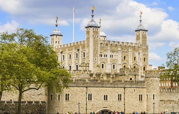 মুকুটটি বর্তমানে রাখা রয়েছে টাওয়ার অব লন্ডনে। মধ্য লন্ডনে টেমস নদীর উত্তর দিকে রয়েছে এই টাওয়ার।