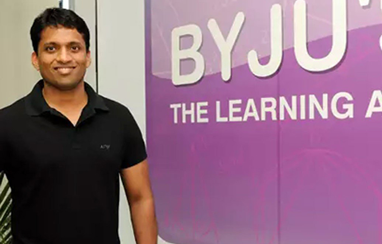 তার পর ৮৬ নম্বরে রয়েছেন মনোহর লাল এবং হলদিরামের মধূসুদন অগ্রবাল। তাদের সম্পত্তির পরিমাণ ১২ হাজার কোটি টাকা (১.৭ বিলিয়ন ডলার)। এছাড়া ১০ হাজার কোটি টাকা (১.৫ বিলিয়ন ডলার) সম্পত্তি নিয়ে জাকুয়ারের রাজেশ মেহরা রয়েছেন ৯৫ নম্বরে।