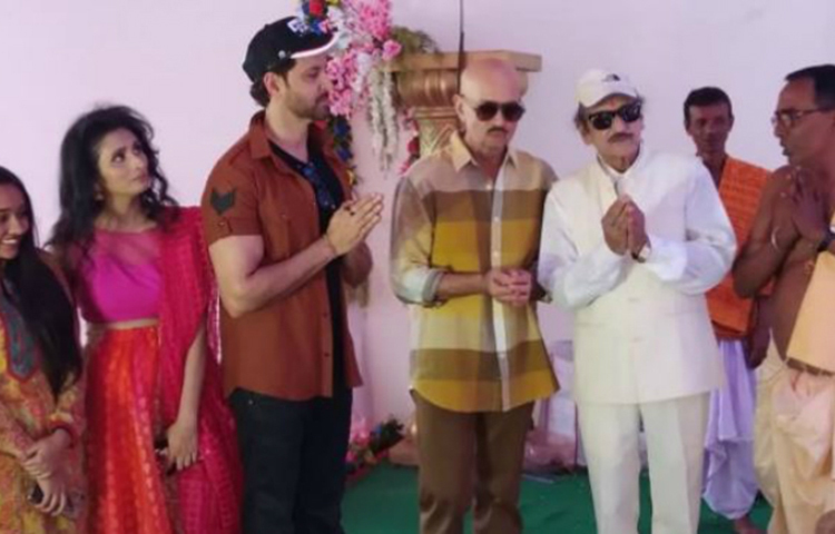 সদ্য মুক্তিপ্রাপ্ত হৃতিকের ‘ওয়ার’ ছবিটি বক্স অফিসে দারুণ সাফল্য পেয়েছে। তার আগে ‘সুপার ৩০’ ছবিও দর্শক মন জিতেছে।