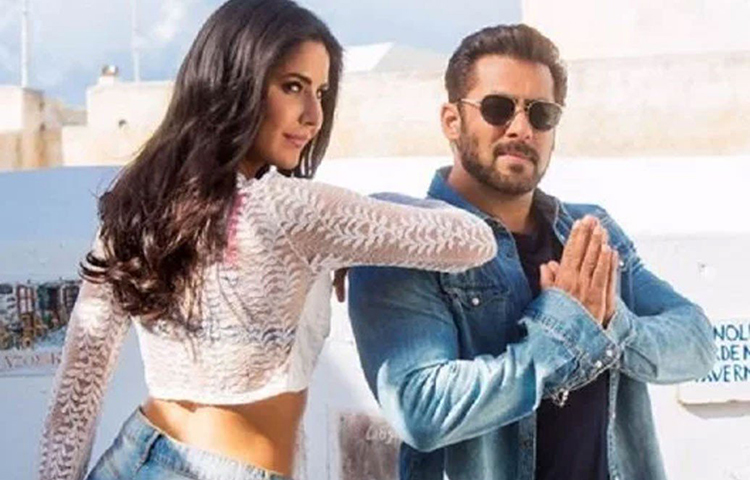 ইউটিউবেও বাজিমাত করেছেন সালমান। তার টাইগার জিন্দা হ্যায় ছবির ‘স্বোয়াগ সে করেঙ্গে সবকা স্বাগত’ গানটি ইউটিউবে ৭৭ কোটি ৩০ লাখ বার দেখা হয়েছে। যা একটি রেকর্ড।