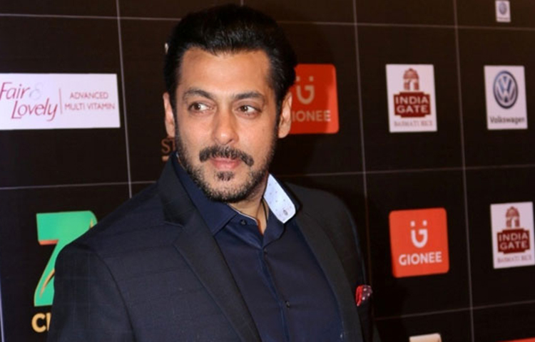 ঘনিষ্ঠ আত্মীয়দের কাছে সংগীতা তার মন ভেঙে যাওয়ার ক্ষোভ প্রকাশও করেন।