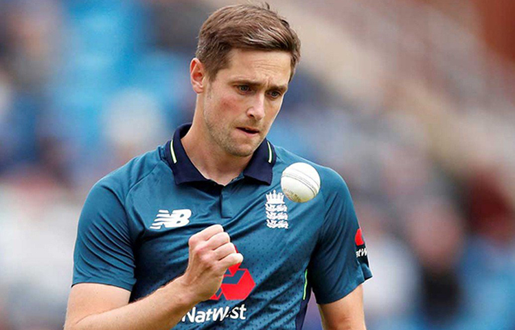 ক্রিস ওকস: সাকিবের পরিবর্ত হিসেবে সানরাইজার্স নিতেই পারে ক্রিস ওকসকে। আইপিএলে দুই মৌরসুমে (২০১৭, ২০১৮) ২৫টি উইকেট নিয়েছেন তিনি।