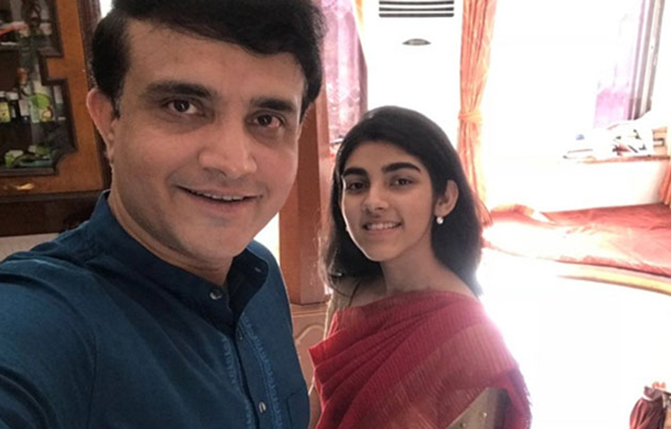 মেয়ের আঠারো বছর! সৌরভ গাঙ্গুলি আজ তাই আবেগপ্রবণ। উচ্ছ্বসিতও বটে!