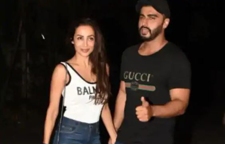 মালাইকা অরোরার চেয়ে অর্জুন কাপুর ১১ বছরের ছোট।