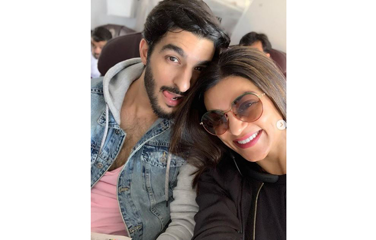 সুস্মিতা সেনের বন্ধু রোহমান শল তার চেয়ে ১৬ বছরের ছোট।