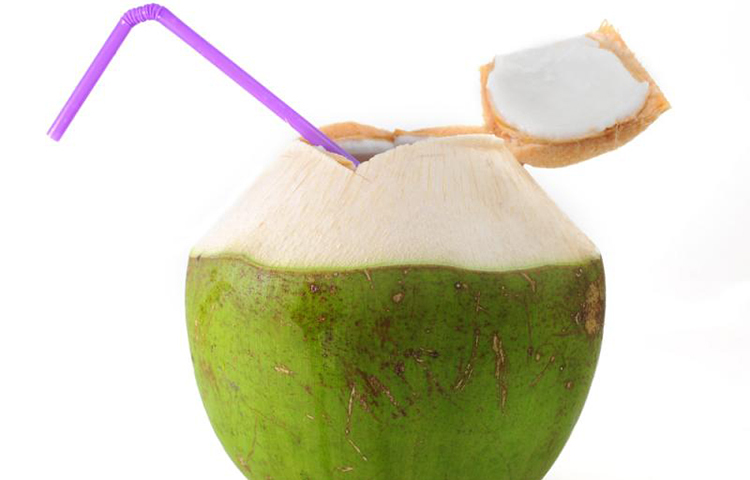 হার্টের টনিক: শরীরে বাজে কোলেস্টেরল বা এল ডি এল-এর পরিমাণ কমিয়ে হার্টের স্বাস্থ্যের উন্নতিতে ডাবের পানির কোনো বিকল্প হয় না বললেই চলে। শুধু তাই নয়, দেহে ভালো কোলেস্টেরলের পরিমাণ বাড়িয়ে হঠাৎ হার্ট অ্যাটাকের আশঙ্কা কমাতেও ডাবের পানি বিশেষ ভূমিকা নিয়ে থাকে।