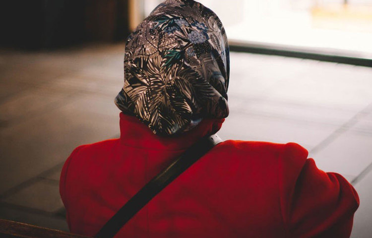 কী পরিসেবা দেয় ‘ওশান রেন্টাল’? মূলত নিঃসঙ্গ মানুষজনের দিকে সাহায্যের হাত বাড়িয়ে দেওয়াই এদের কাজ। একাকী মানুষদের ঘর সংসারের কাজ করা থেকে শুরু করে তাদের সঙ্গে সময় কাটানো, সবই করে তাকানোবুর ওই সংস্থা।