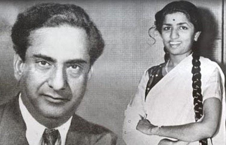 কিন্তু প্রযোজক শশধর ‘শহিদ’ ছবির জন্য খারিজ করে দিলেন লতার কণ্ঠ। ক্ষুব্ধ হায়দর শশধরকে বলেছিলেন, একদিন লতাকে দিয়ে গাওয়ানোর জন্য হত্যে দিয়ে পড়ে থাকবে সারা দেশের ইন্ডাস্ট্রি।