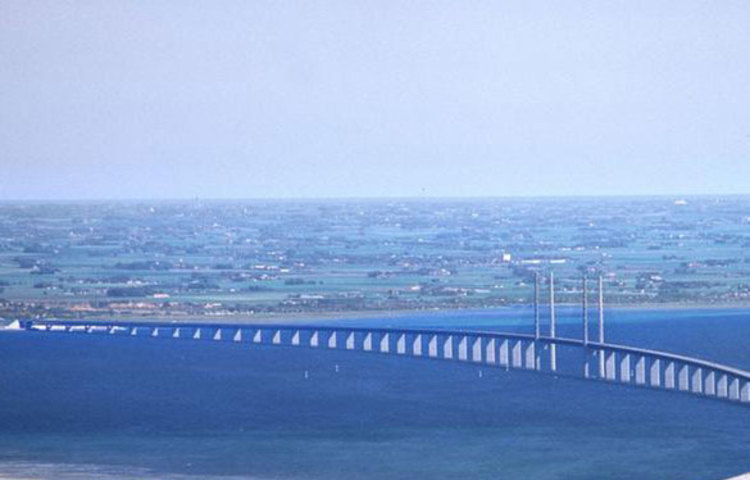 ডেনমার্ক: স্ক্যানডিনেভিয়ান দেশ ডেনমার্কও খুব শান্তিপূর্ণ দেশ। তারা আছে দ্বিতীয় স্থানে।