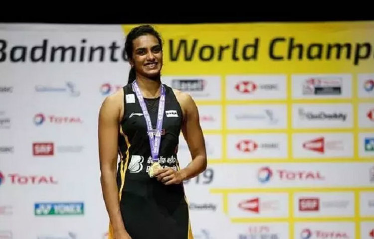 পরপর সিরিজে কী করে ফিটনেস লেভেল মেনটেন করেন প্রশ্নের সহজ উত্তর সিন্ধ্ুর কাছে। গোপী স্যার এখন থেকেই প্লান করে দিয়েছেন। চিত্রা অ্যাকাডেমিতে শ্রীকান্ত ভর্মার কাছে রোজ ফিটনেস করি। এটা আমার কাছে রোজকার বিষয়।