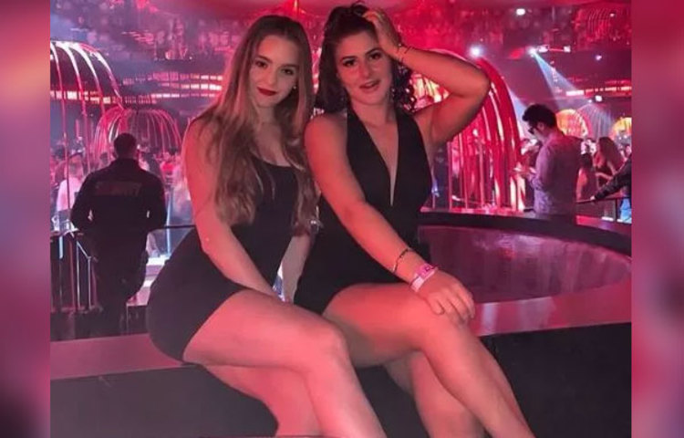 বিয়াঙ্কার খেলার মধ্যে কিম ক্লিস্টার্সের খেলার ঘরানা খুঁজে পান বিশেষজ্ঞরা। বিয়াঙ্কার ছবিও সোশ্যাল মিডিয়ায় এখন ভাইরাল।