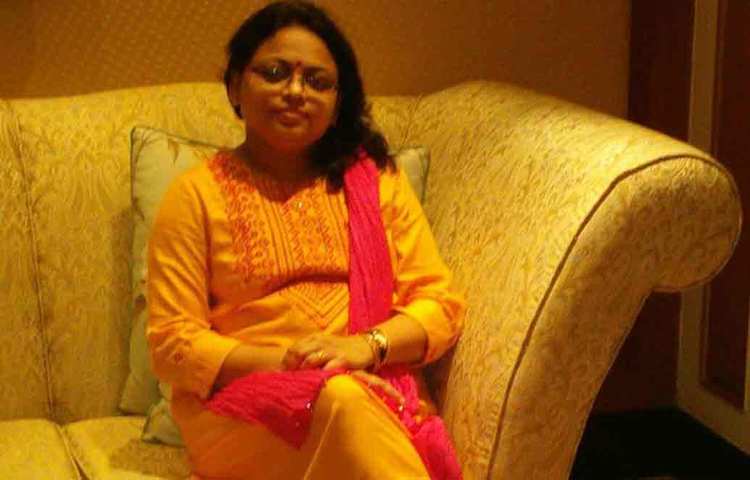 ঋতুর আশা, দেশের মেয়েরা আরও বেশি করে এগিয়ে আসবেন বিজ্ঞান গবেষণায়। সামজের বিভিন্ন স্তরের মেধাবী ছাত্রীদের তিনি আরও বেশি করে দেখতে চান বিজ্ঞানী ও গবেষকের ভূমিকায়।