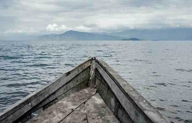 ডেমোক্রেটিক রিপাবলিক অব কঙ্গোতে (ডিআরসি) একটি নৌকাডুবির ঘটনায় ৮০ জনের বেশি মানুষ প্রাণ হারিয়েছে। ছবি: সংগৃহীত