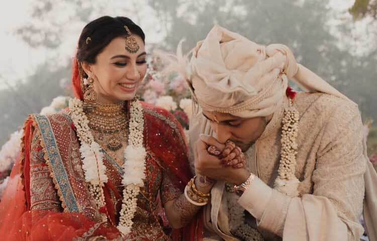 ক্যাপশনে তিনি লিখেছেন, ‘চিরকালের সেরা বন্ধু।’