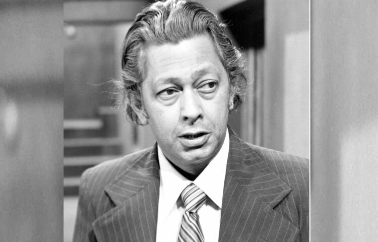 ২০০৩ সালের ২০ ফেব্রুয়ারি মৃত্যুবরণ করেন বাংলা চলচ্চিত্রের খ্যাতিমান এই অভিনেতা।