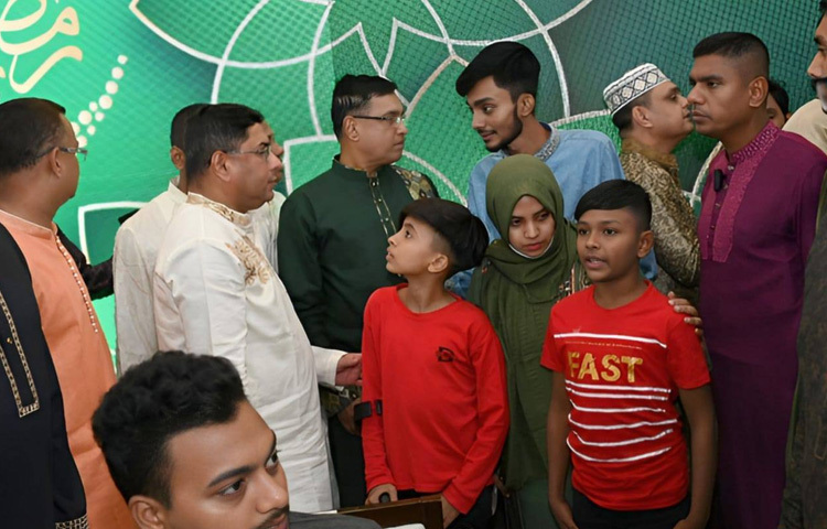 বাংলাদেশ সেনাবাহিনী সবসময় জুলাই গণঅভ্যুত্থানে আহতদের পাশে থাকবে বলে জানিয়েছেন সেনাপ্রধান জেনারেল ওয়াকার-উজ-জামান।