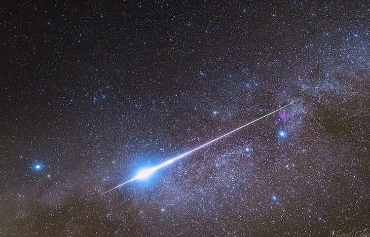 ২০২১ সালের ১২ আগস্ট পর্তুগালে পারসিয়েডস উল্কাবৃষ্টি।