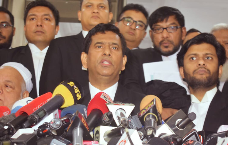 মানবতাবিরোধী অপরাধের মামলায় ক্ষমতাচ্যুত প্রধানমন্ত্রী শেখ হাসিনা ও সাবেক স্বরাষ্ট্রমন্ত্রী আসাদুজ্জামান খান কামালের সর্বোচ্চ সাজার প্রত্যাশা করছেন আন্তর্জাতিক অপরাধ ট্রাইব্যুনালের চিফ প্রসিকিউটর মোহাম্মদ তাজুল ইসলাম। ছবি: বিপ্লব দীক্ষিৎ