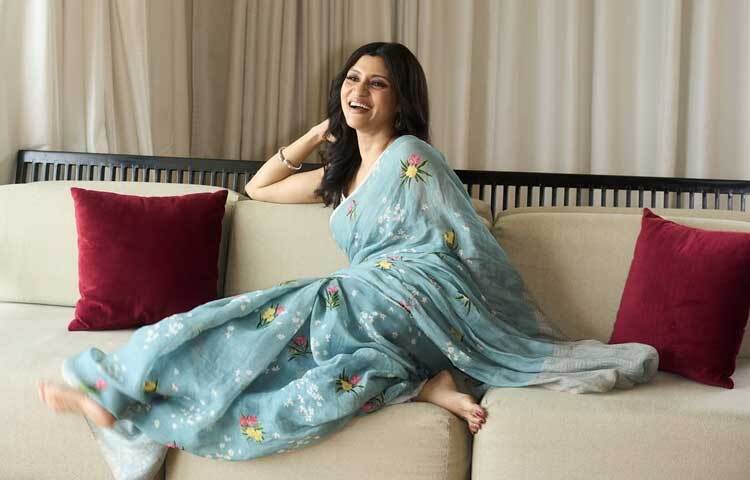 তার মায়ের পরিচালনায় নির্মিত সিনেমা ‘মিস্টার অ্যান্ড মিসেস আইয়ার’ দিয়ে তিনি বেশ পরিচিতি পান। এমনকি এই সিনেমায় অনবদ্য অভিনয়ের জন্য পেয়েছেন জাতীয় চলচ্চিত্র পুরস্কার।