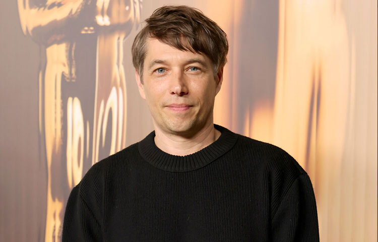 অ্যানোরার জন্য সেরা মৌলিক চিত্রনাট্যর পুরস্কার জিতেছেন শন বেকার।