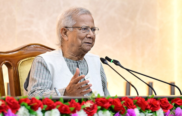 দুপুরে বাংলাদেশ দূতাবাস আয়োজিত একটি মানবসম্পদ উন্নয়ন সেমিনারে অংশগ্রহণ করবেন প্রধান উপদেষ্টা। প্রায় ৩০০ এর অধিক অংশগ্রহণকারী এই সেমিনারে উপস্থিত থাকবেন।