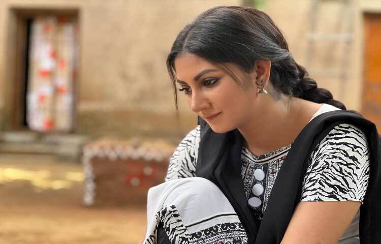 দীর্ঘ ক্যারিয়ারে ভিন্ন চরিত্রে অভিনয় করে যেমন প্রাপ্তি রয়েছে, তেমনি রয়েছে তার অপ্রাপ্তির অভিমান।