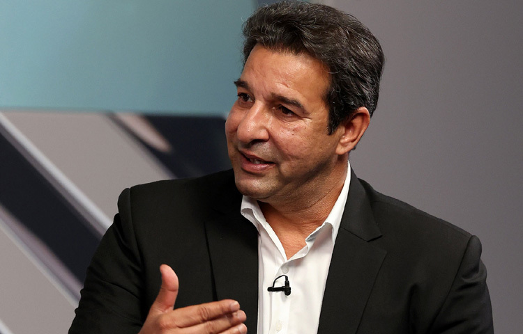 ২০০৩ সালে আন্তর্জাতিক ক্রিকেট থেকে অবসরের পর ওয়াসিম কাজ করেছেন ক্রিকেট বিশ্লেষক ও ধারাভাষ্যকার, কোচ ও মেন্টর হিসেবে বিভিন্ন আইপিএল ও পিএসএল দলে।