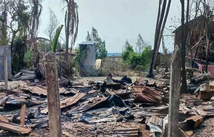 মিয়ানমারের রাখাইন রাজ্যে গত সপ্তাহে অভিযান চালিয়েছে দেশটির সেনাবাহিনী। এতে কমপক্ষে ৫০ জন নিহত হয়েছে। ছবি: সংগৃহীত
