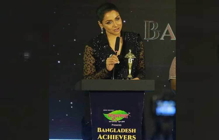 ওয়েবফিল্ম অসময়-এর জন্য সেরা অভিনেত্রীর পুরস্কার পেয়েছেন লাস্যময়ী এই নায়িকা।