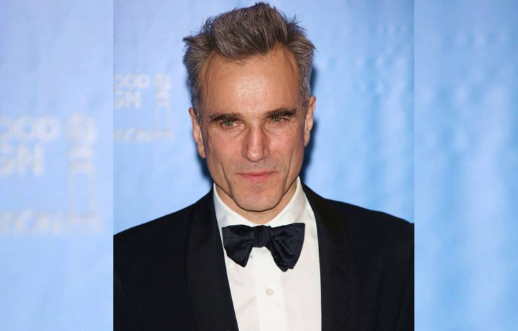 আজ তার জন্মদিন। ১৯৫৭ সালের এই দিনে লন্ডনের গ্রিনউইচে জন্ম তার। ড্যানিয়েল শুধু একজন অভিনেতা নন, অভিনয়ের নিজস্ব এক প্রতিষ্ঠান। ক্যারিয়ারে কাজ কম হলেও তিনি প্রতিটি চরিত্রে যেন একটি আলাদা দুনিয়া তৈরি করেছেন।